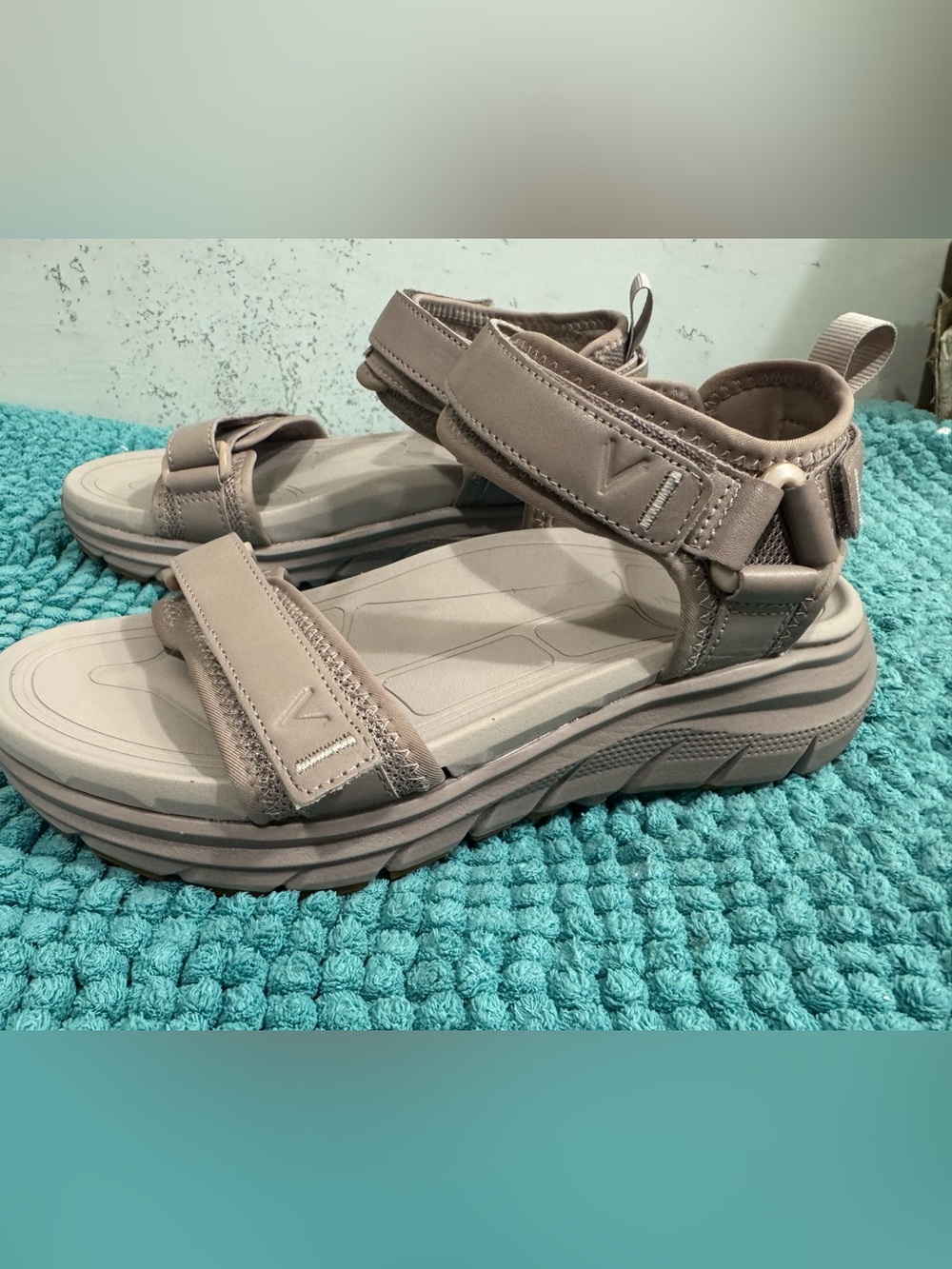 Vionic Walk Max Wanderer size 6